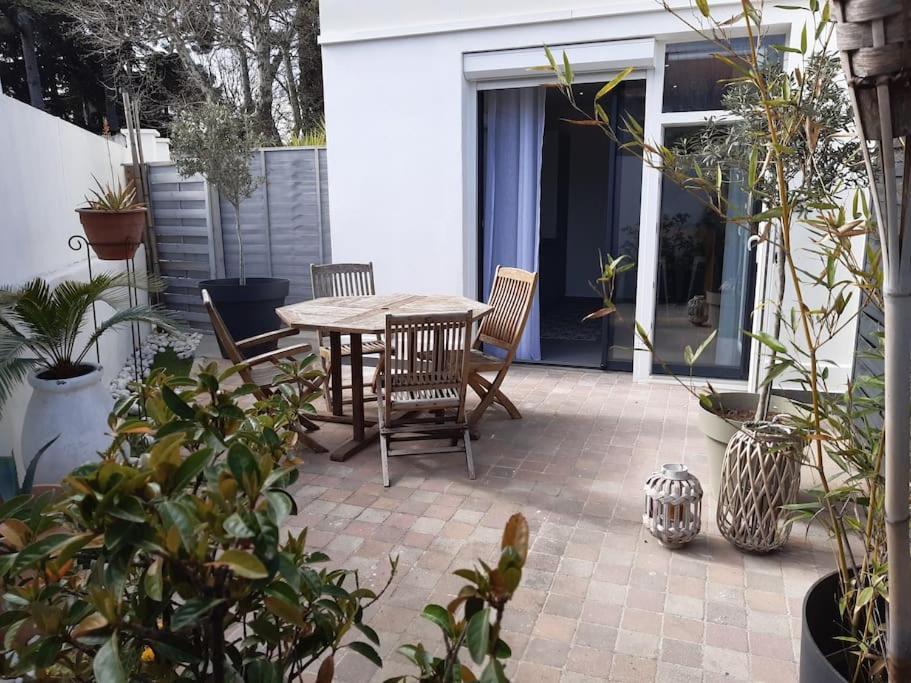Grand Studio Avec Patio Marseille Eksteriør bilde