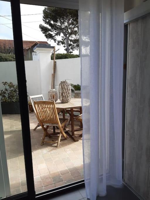 Grand Studio Avec Patio Marseille Eksteriør bilde